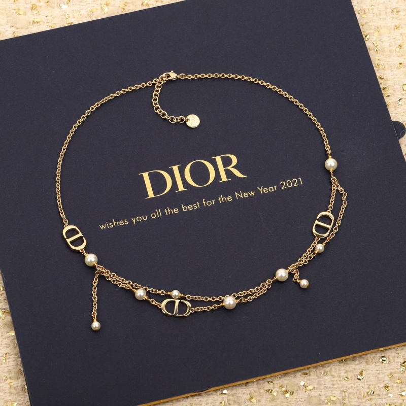 chr1st1an D10r earrings